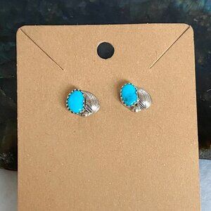 VTG Sterling Silver 925 Dainty Southwest Style Oval Turquoise Leaf Stud Earrings
